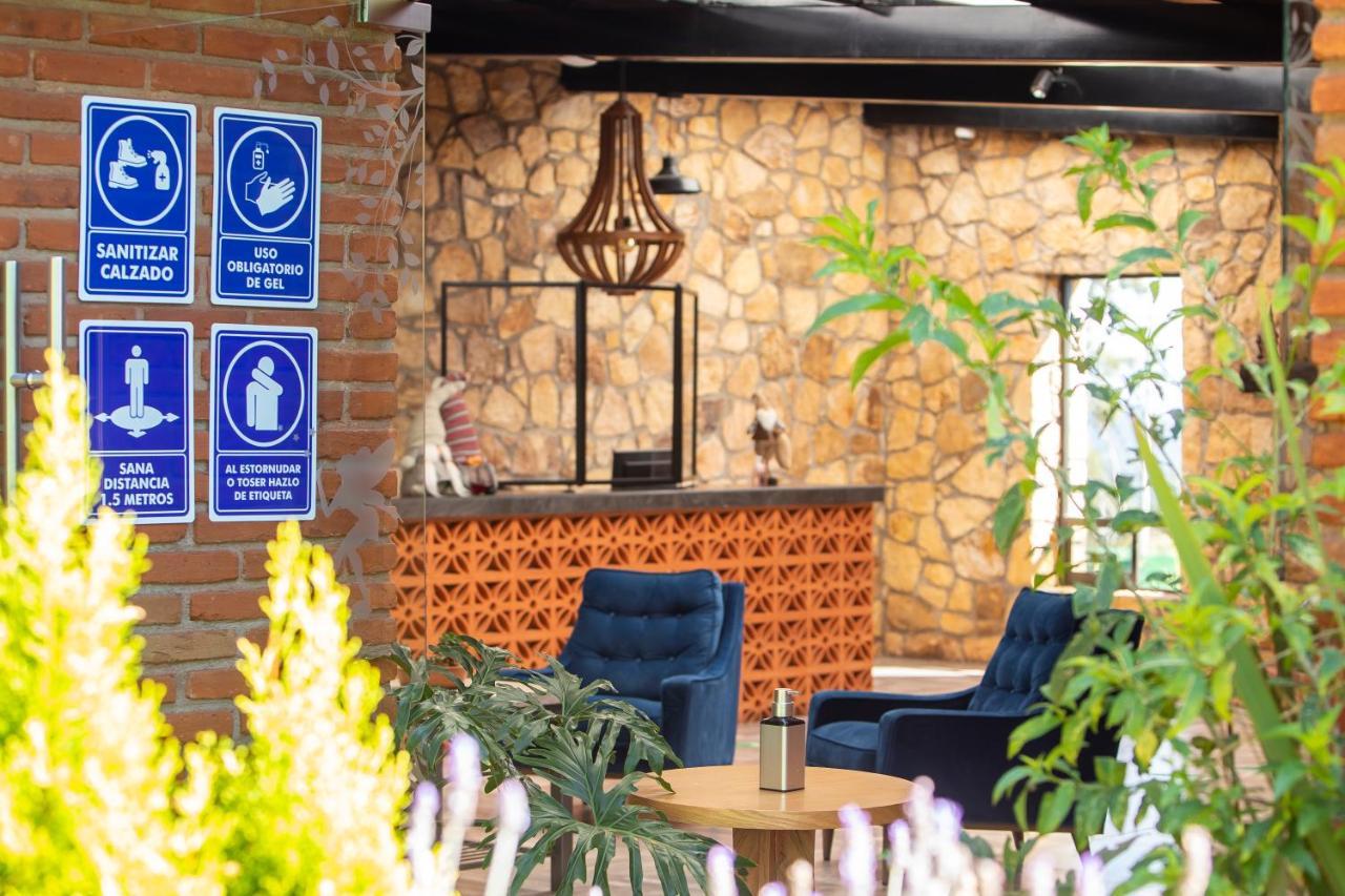 Hotel & Glamping Huasca Sierra Verde ウアスカ・デ・オカンポ エクステリア 写真