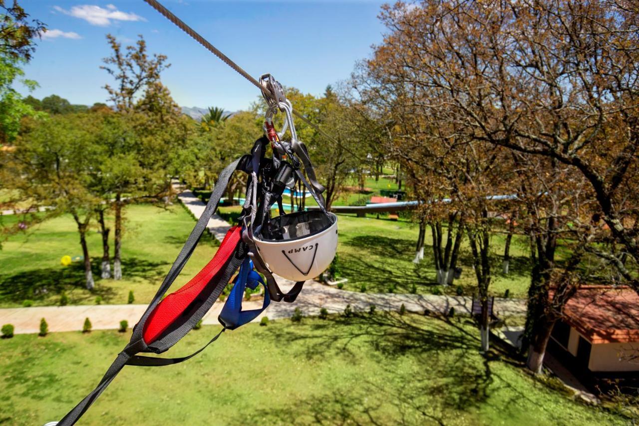 Hotel & Glamping Huasca Sierra Verde ウアスカ・デ・オカンポ エクステリア 写真