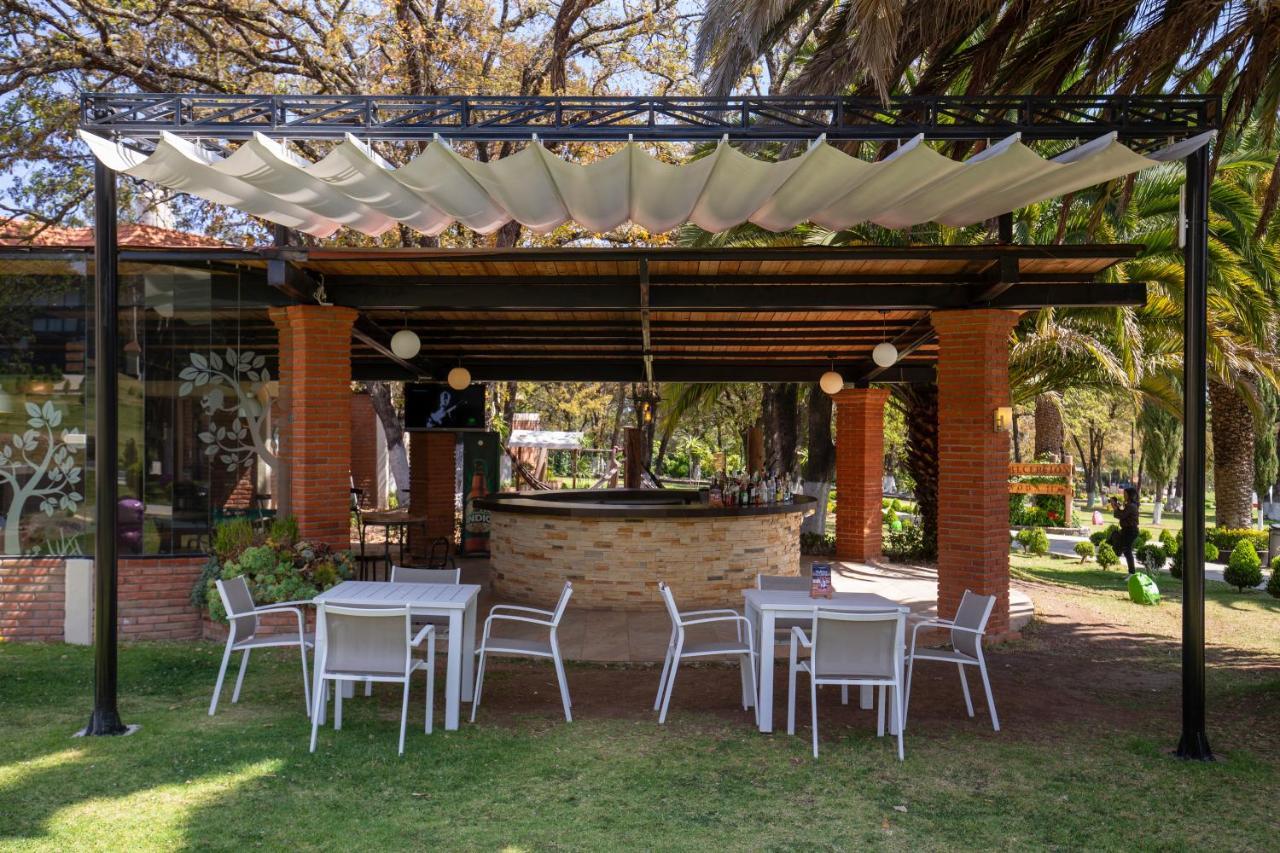 Hotel & Glamping Huasca Sierra Verde ウアスカ・デ・オカンポ エクステリア 写真
