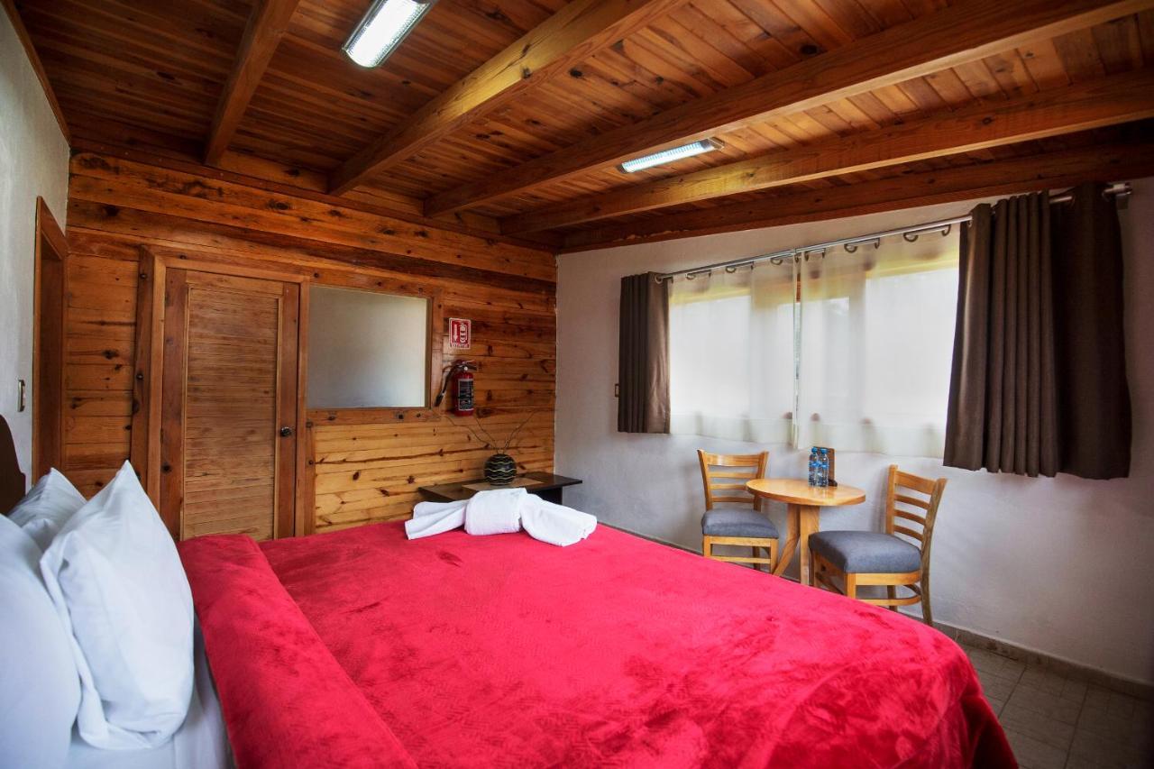 Hotel & Glamping Huasca Sierra Verde ウアスカ・デ・オカンポ エクステリア 写真